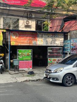 Singapore Uncle Muara Karang