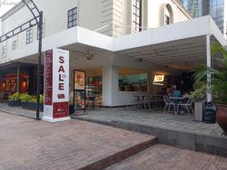 N.O.B Cafe & Patisserie Chillax Sudirman