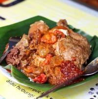 Gudeg Jogja Bu Tinah Menteng