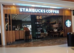 Suasana Interior Kafe Kopi Starbucks A Yani Mega Mall Pontianak