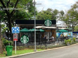 Lokasi Starbucks Coffee di Flavor Bliss