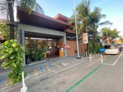 Un-Yang-Kor-Dai East Coast By The Sea Pantai Indah Kapuk (PIK)