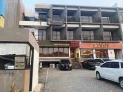 Saam Saam Thai Pluit