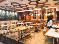 Lokasi Restoran Chop Buntut Cak Yo di Mal Taman Anggrek