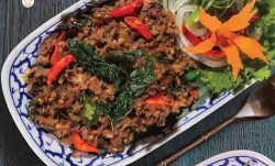 Duck Basil (Pat Pet Graprao)