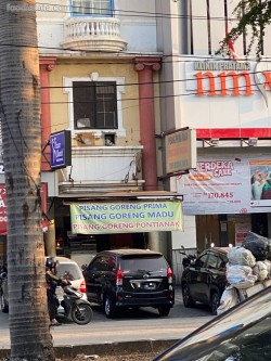 Lokasi Prima Rasa Pisang Goreng Pontianak di Ruko Taman Palem Lestari