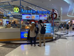 Lokasi Auntie Anne's di St Moritz Mall (Lippo Mall Puri)