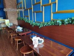 Interior Restoran Larb Thai di PIK