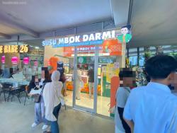 Susu Mbok Darmi Taman Literasi Martha Tiahahu Blok M