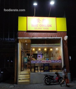 Lokasi Mie Onlok Palembang di Ruko Crown Golf