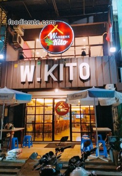 Suasana Interior Waroenk Kito Green Garden