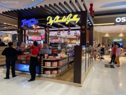 Lokasi Famous Amos di St Moritz Mall (Lippo Mall Puri)