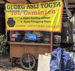 Lokasi Restoran Gudeg Asli Yogya Ibu Laminten di Tanjung Duren