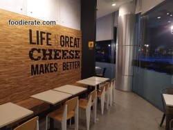 Richeese Factory Ozone Mall Pantai Indah Kapuk (PIK)