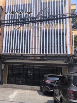 Yoloe Cafe and Resto Green Ville