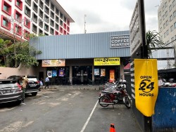 Lokasi Upnormal Coffee Roasters di Cikini