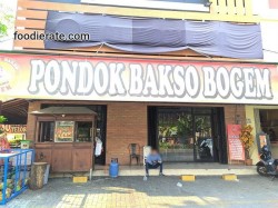 Pondok Bakso Bogem Mas Narto Ruko Pecenongan Cikarang Utara