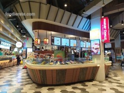 Lokasi Mister Donut di PIK Avenue