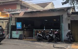 Suasana Restoran Nasi Uduk Ayam Goreng Lahap Tanjung Duren