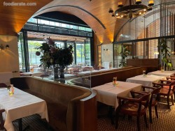 Lokasi Roma Osteria & Bar di Sequis Tower