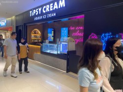 Tipsy Cream Central Park Mall Slipi