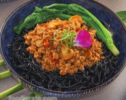 Mie Hitam Ayam & Jamur